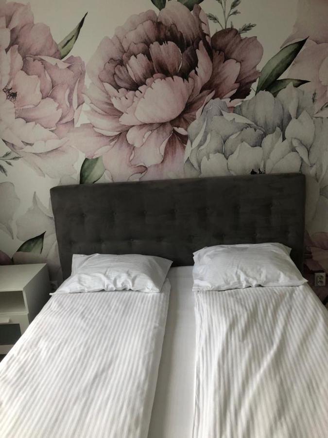 Apartament Rodzinny Z Ogrodkiem Γκντανσκ Εξωτερικό φωτογραφία